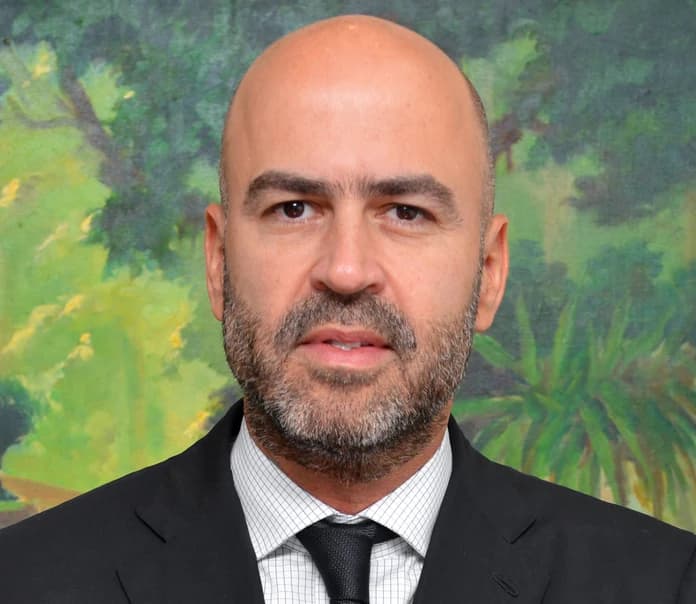 Michel Sarkis, Executivo; finanças e M&A